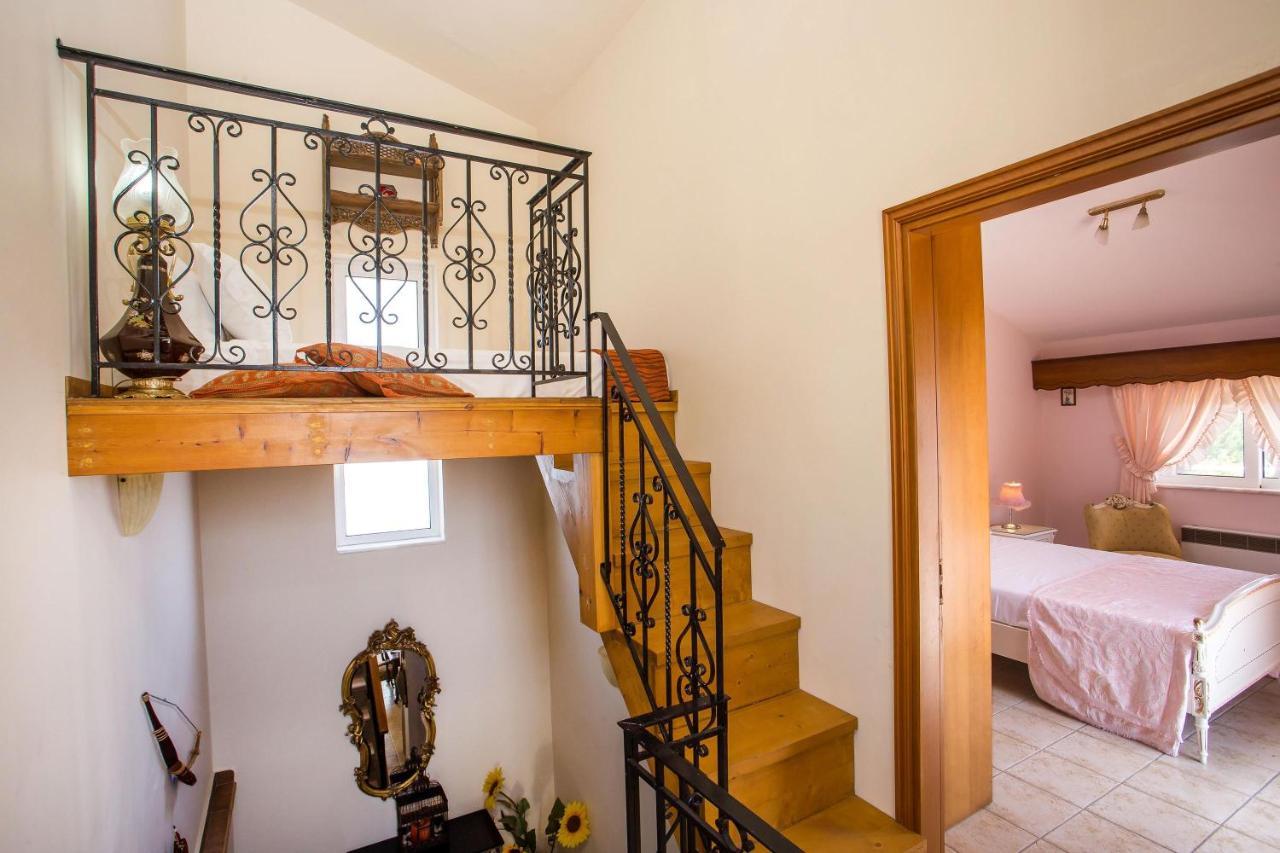 Laylande House Villa Theológos Екстериор снимка